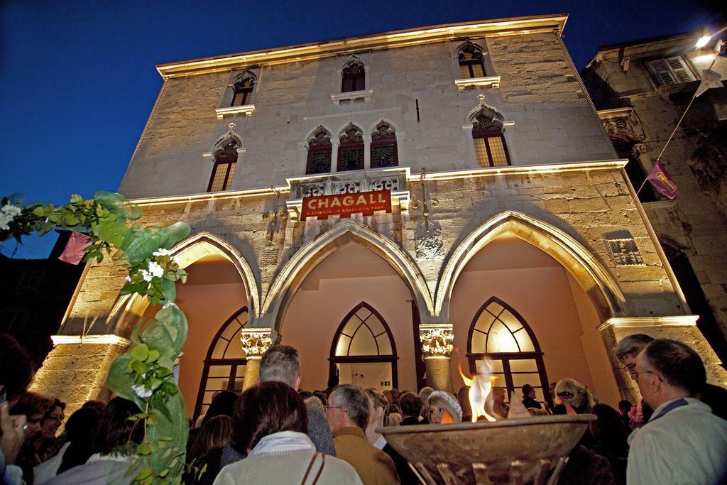 Nocleg ze śniadaniem Design Bacvice Arti 4*